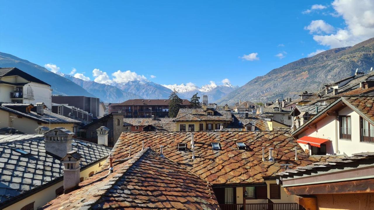 Aymon De Challant Aosta Exterior foto